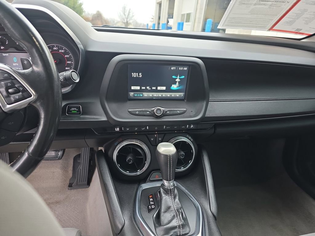 Used 2017 Chevrolet Camaro LT image 9