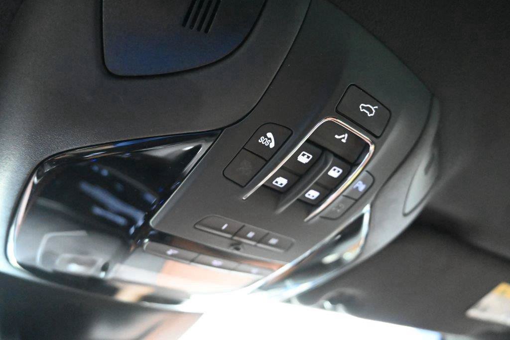 Used 2023 Maserati Levante GT AWD/4WD image 32