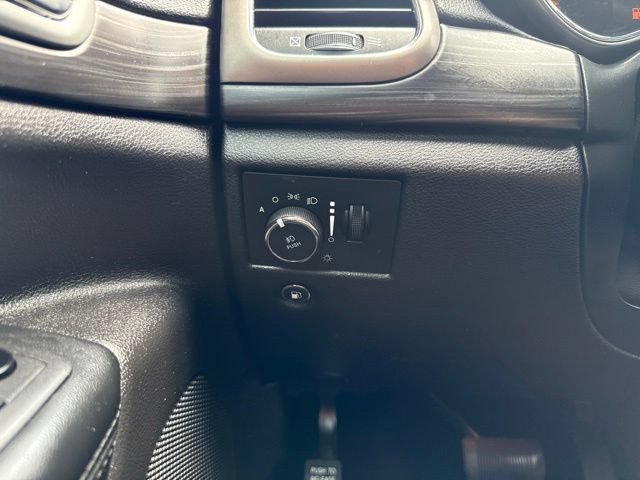Used 2021 Jeep Grand Cherokee Laredo X AWD/4WD image 15