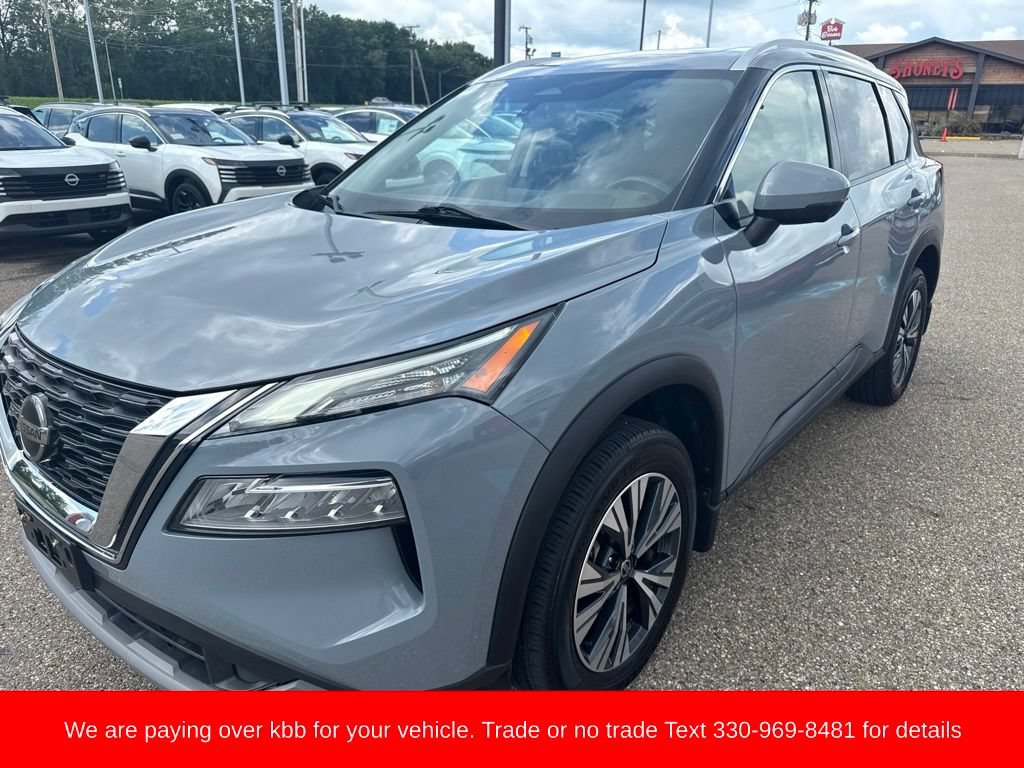 Used 2021 Nissan Rogue SV AWD/4WD image 3