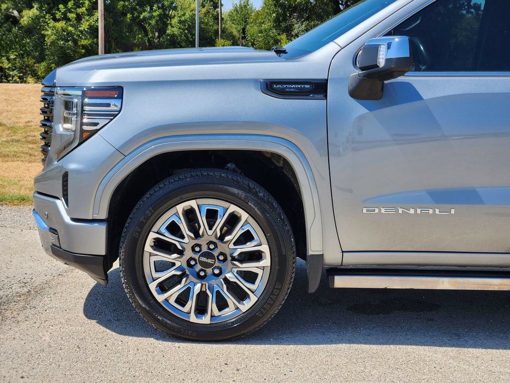 Used 2023 GMC Sierra 1500 Denali Ultimate AWD/4WD image 8