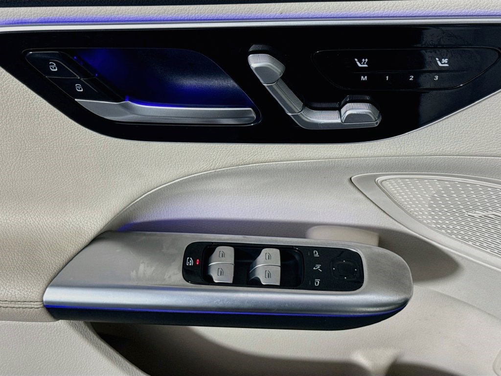 Used 2022 Mercedes-Benz C 300 Sedan w/ Exclusive Trim Package image 23
