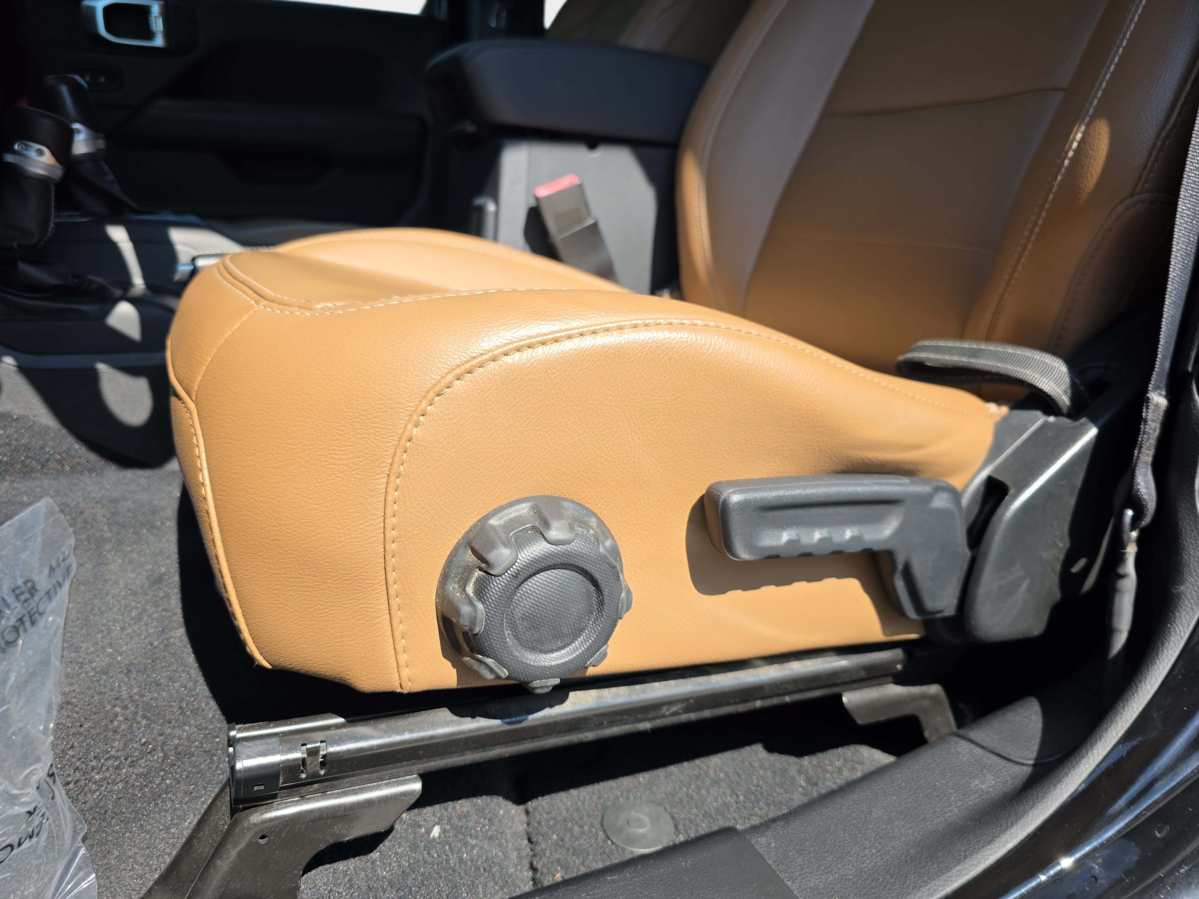 Used 2020 Jeep Gladiator Overland AWD/4WD image 26