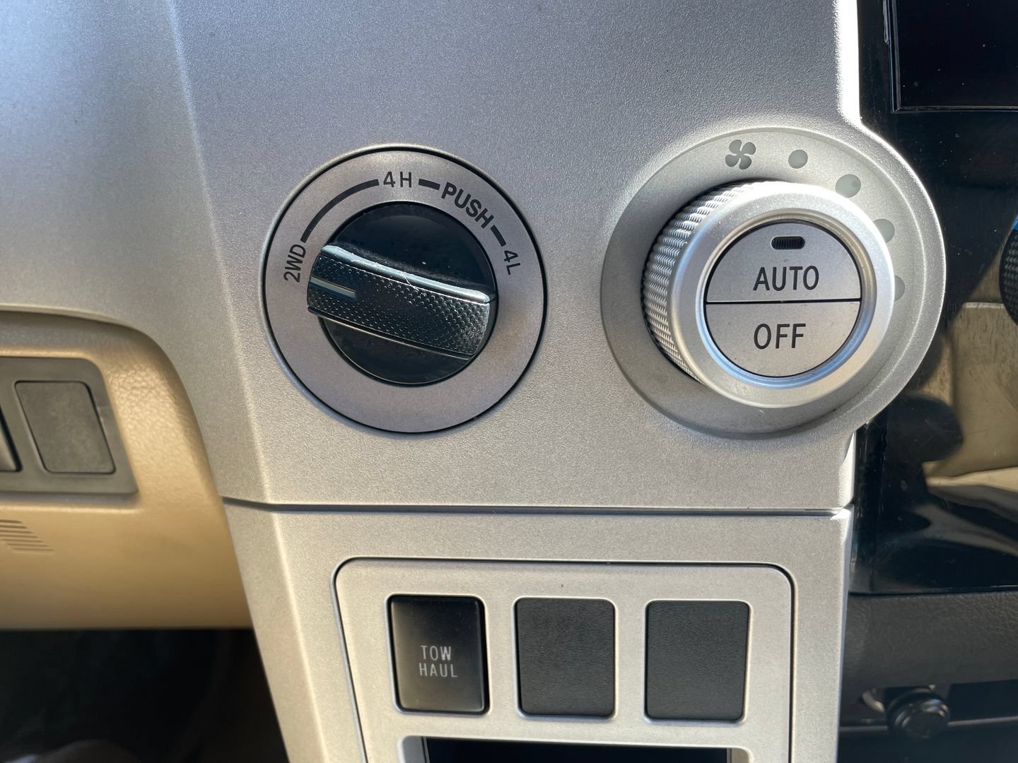 Used 2008 Toyota Tundra Limited AWD/4WD image 19