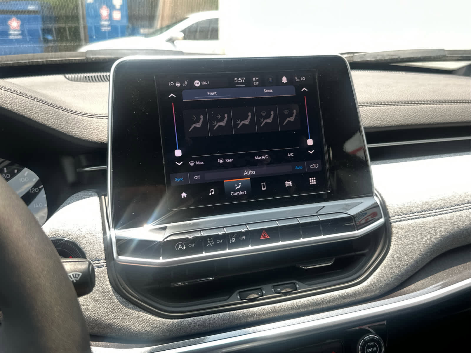 New 2025 Jeep Compass Latitude w/ Convenience Group image 35