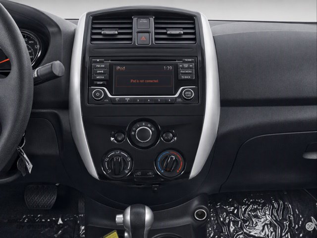 Used 2018 Nissan Versa SV w/ SV Special Edition Package FWD image 13