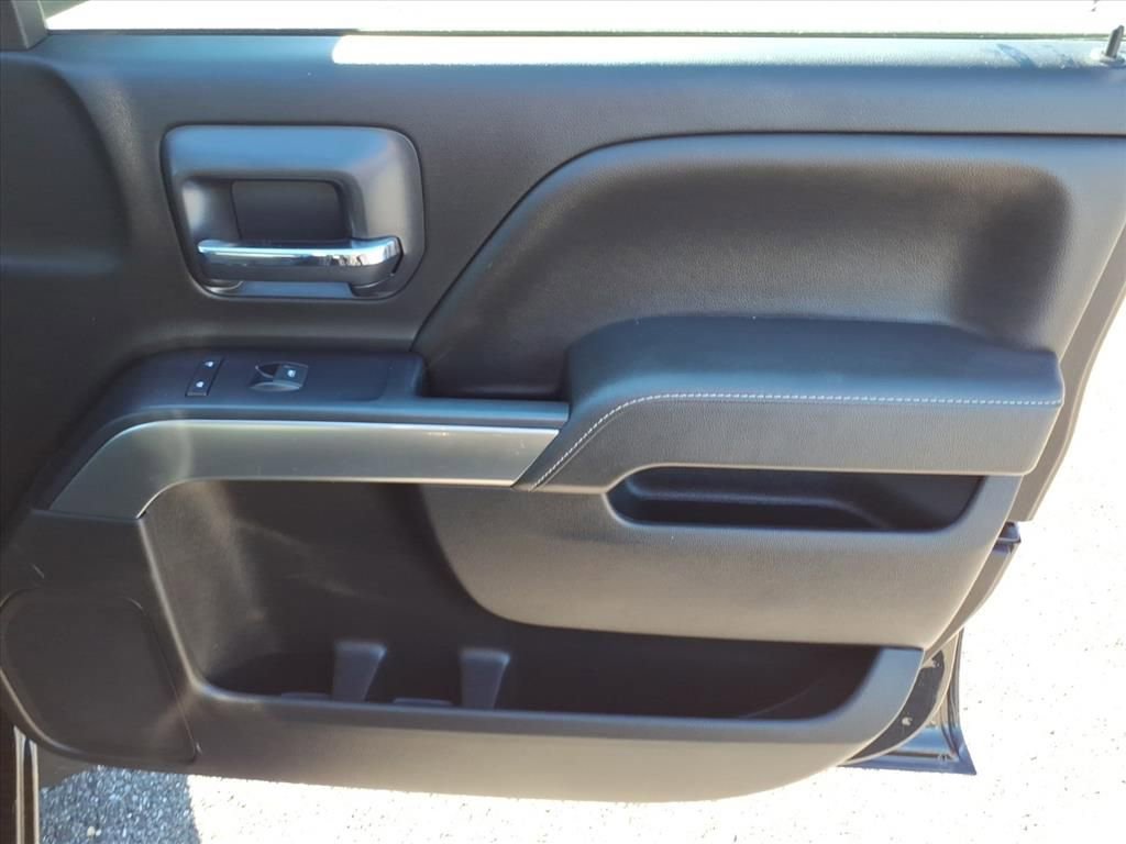 Used 2018 Chevrolet Silverado 1500 LT w/ All Star Edition image 17