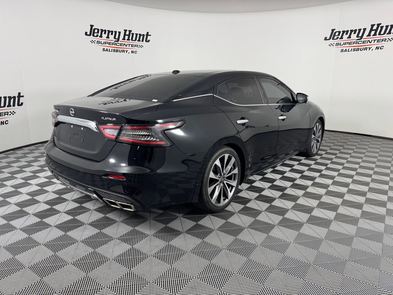 Used 2023 Nissan Maxima Platinum w/ Sport Mat Group image 9