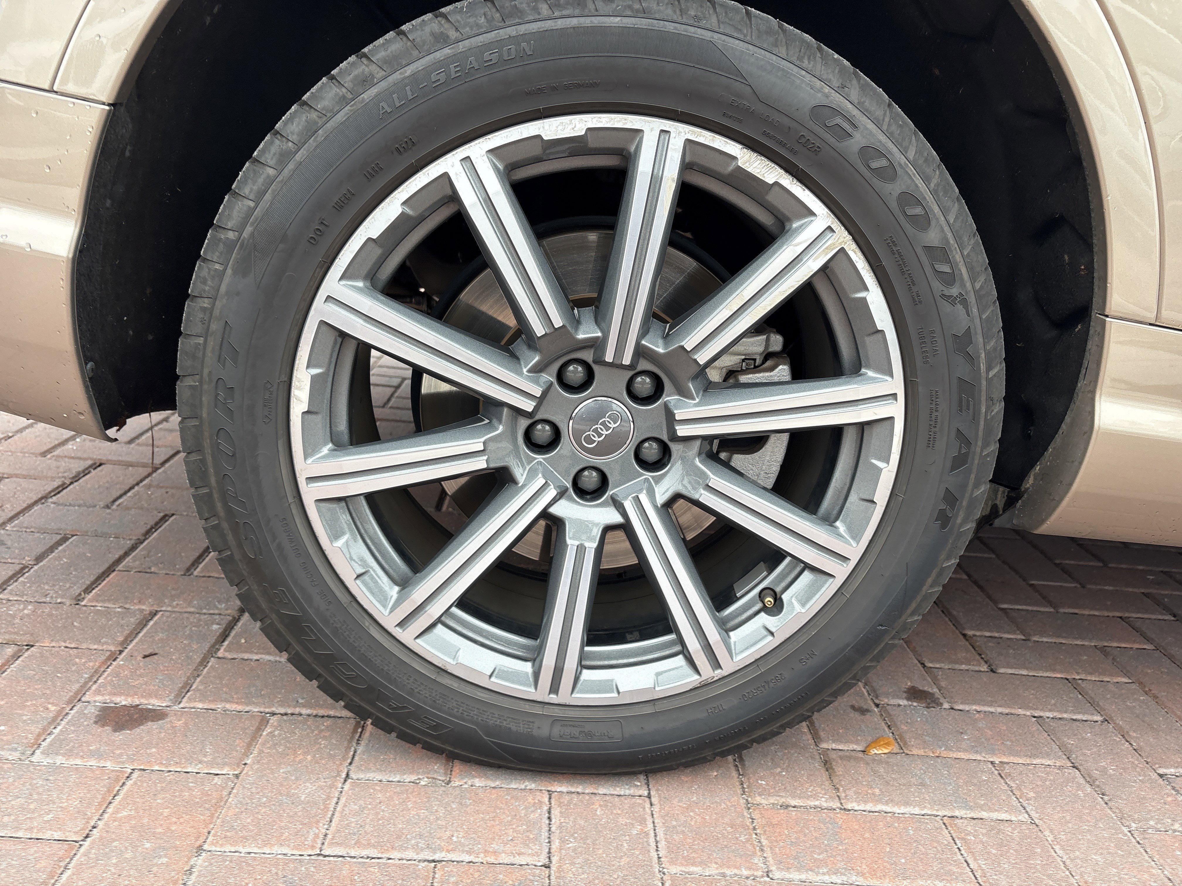 Used 2019 Audi Q7 3.0T Prestige w/ Prestige Package image 13