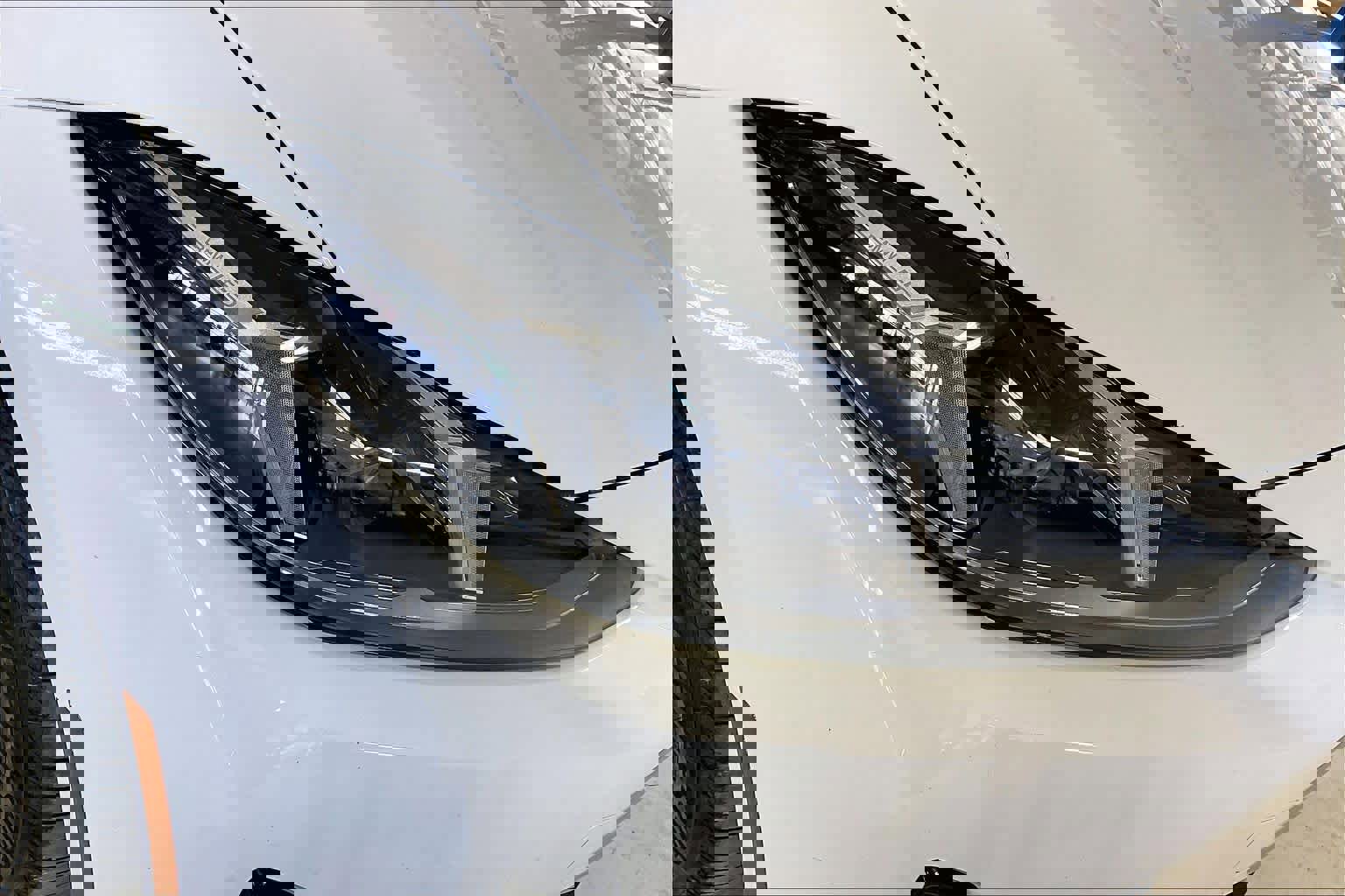 Certified 2025 BMW i4 eDrive40 w/ Driving Assistance Package image 26