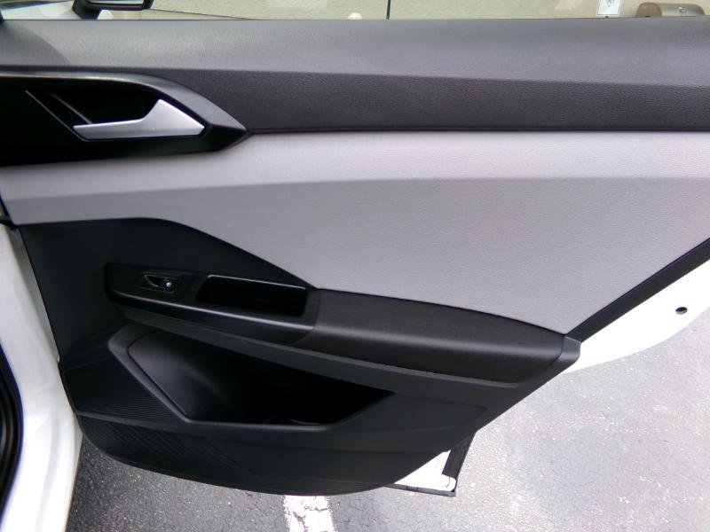 Used 2023 Volkswagen Taos SE image 42