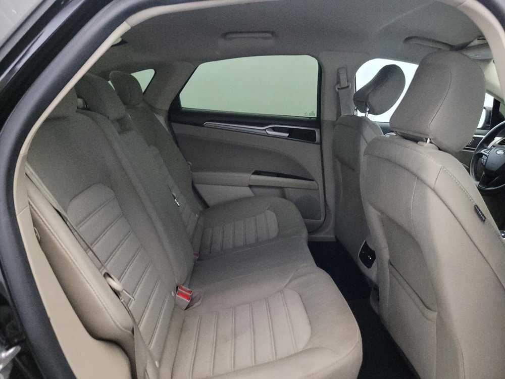 Used 2020 Ford Fusion SE w/ Fleet SE Value Package FWD image 19