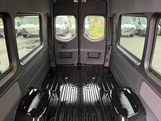 New 2025 Mercedes-Benz Sprinter 3500 image 8