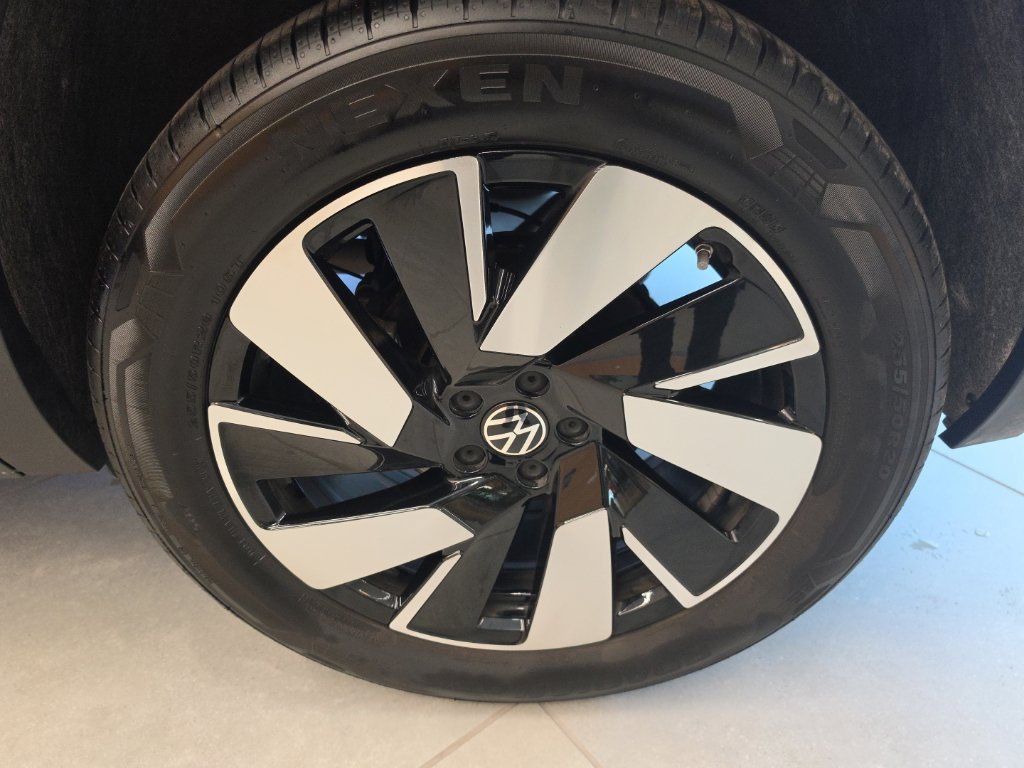 Used 2026 Volkswagen Atlas Cross Sport SE FWD image 60