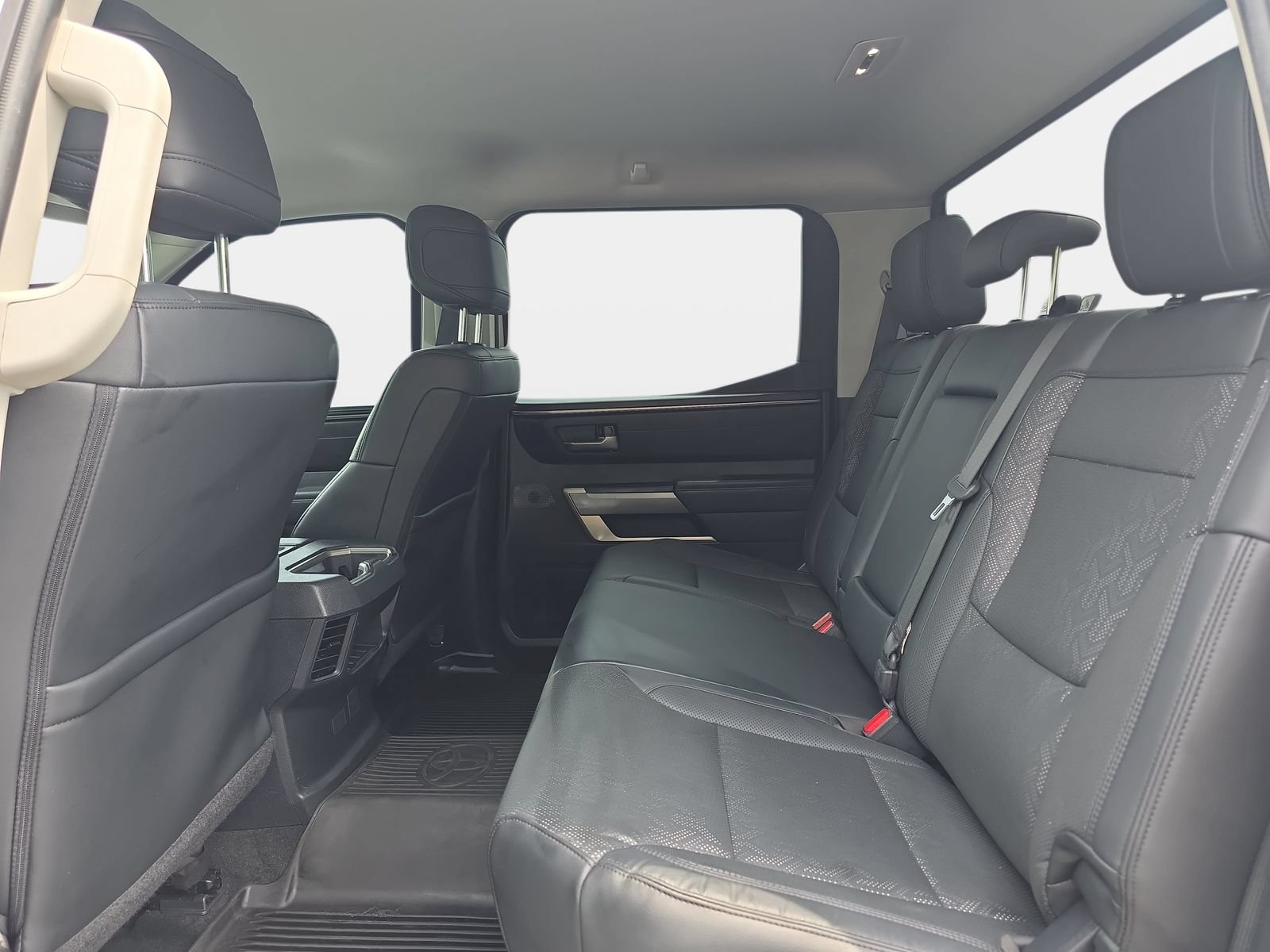 Used 2023 Toyota Tundra SR5 w/ SR5 Premium Package AWD/4WD image 14