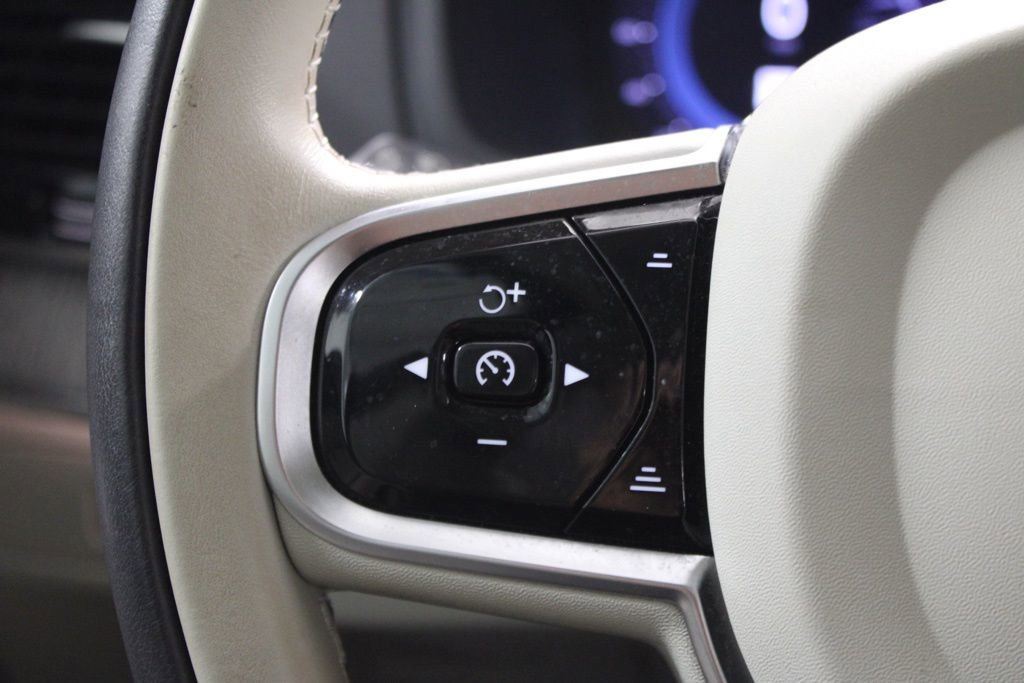 Used 2024 Volvo XC90 B6 Ultimate w/ Lounge Package image 26