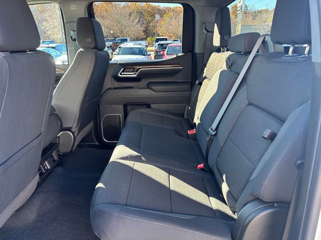 New 2026 Chevrolet Silverado 1500 RST w/ Z71 Off-Road Package AWD/4WD image 12