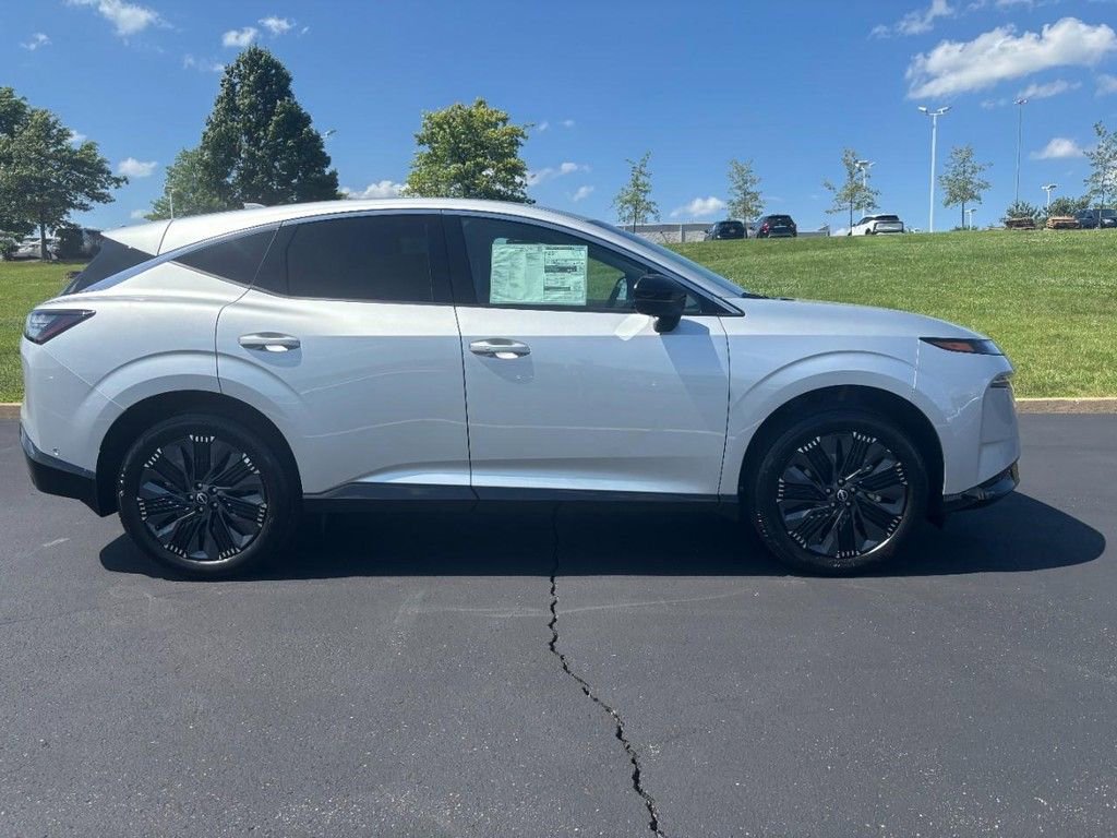 New 2025 Nissan Murano Platinum w/ Cargo Package image 2