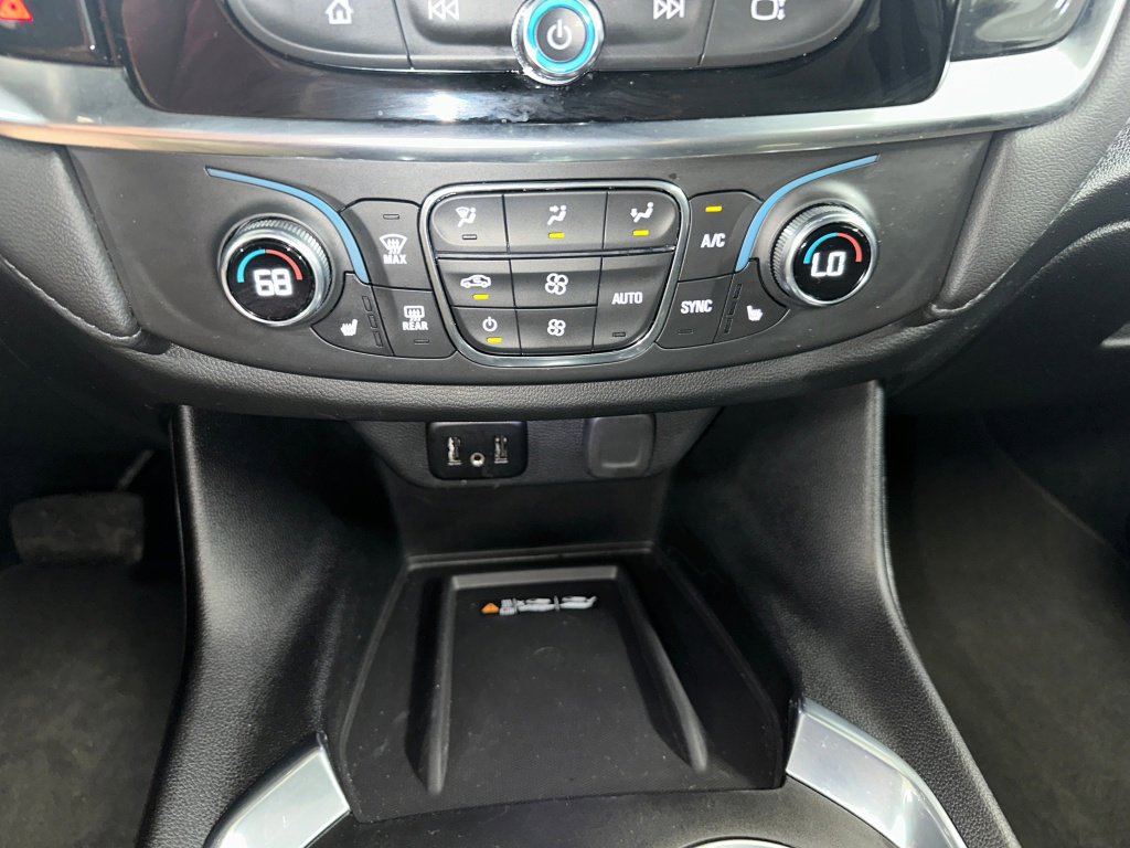 Certified 2023 Chevrolet Traverse LT image 14