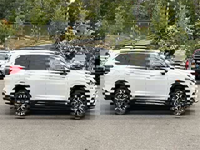 New 2025 Subaru Ascent Limited image 3