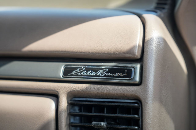 Used 1994 Ford Bronco Eddie Bauer AWD/4WD image 94