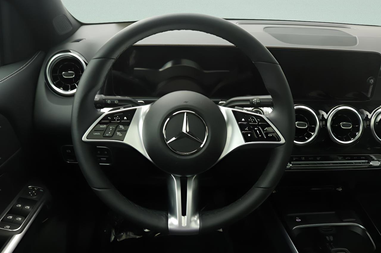 Certified 2026 Mercedes-Benz GLB 250 image 8