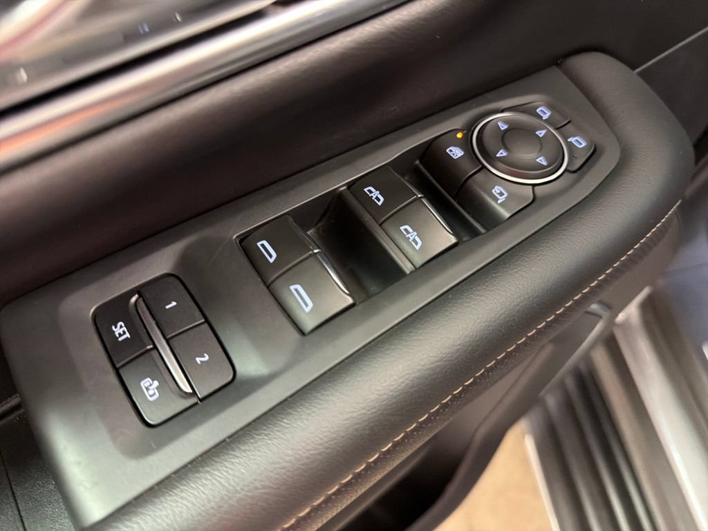 Used 2021 Chevrolet Suburban Premier w/ Premium Package AWD/4WD image 21