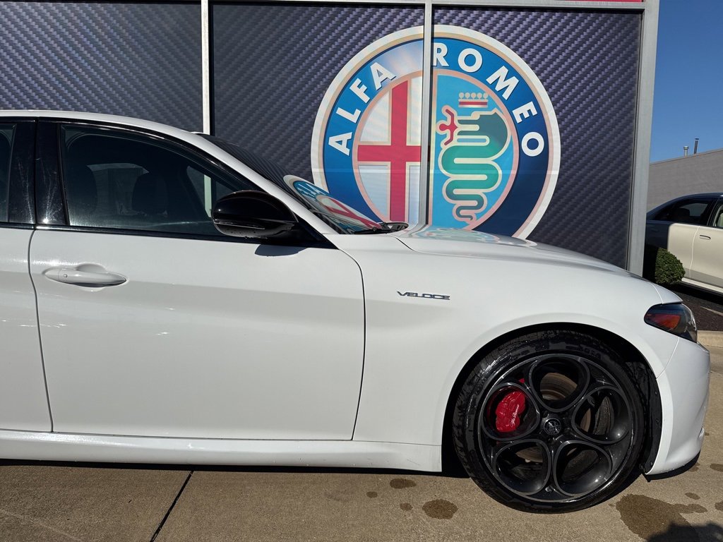 Used 2022 Alfa Romeo Giulia Veloce image 5