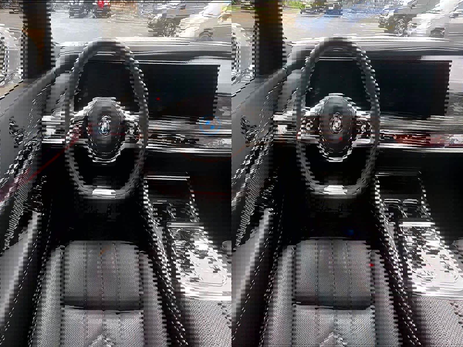 Certified 2024 BMW i7 xDrive60 image 7