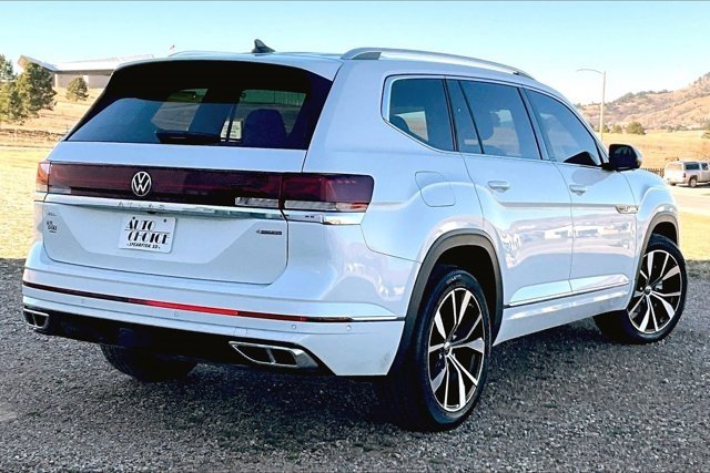 Used 2024 Volkswagen Atlas SEL Premium R-Line image 5
