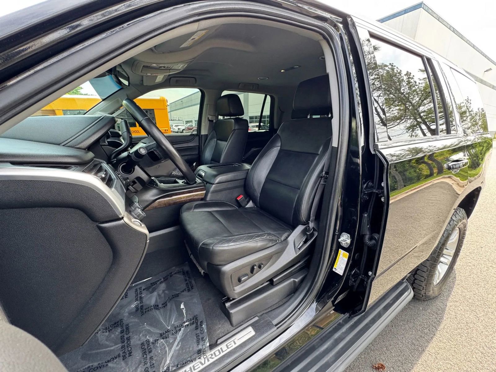 Used 2019 Chevrolet Tahoe LT image 14