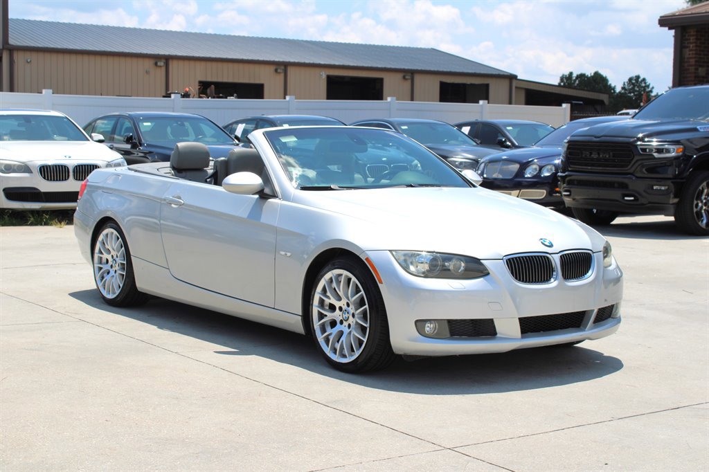 Used 2009 BMW 328i Convertible image 16