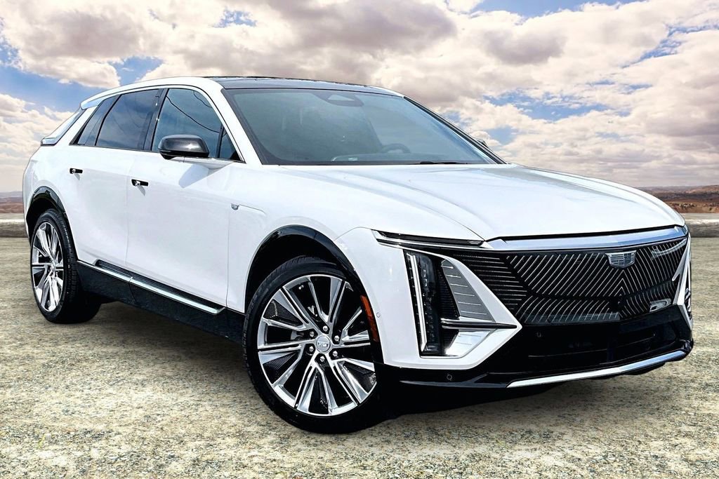 Certified 2024 Cadillac Lyriq Luxury AWD/4WD image 1