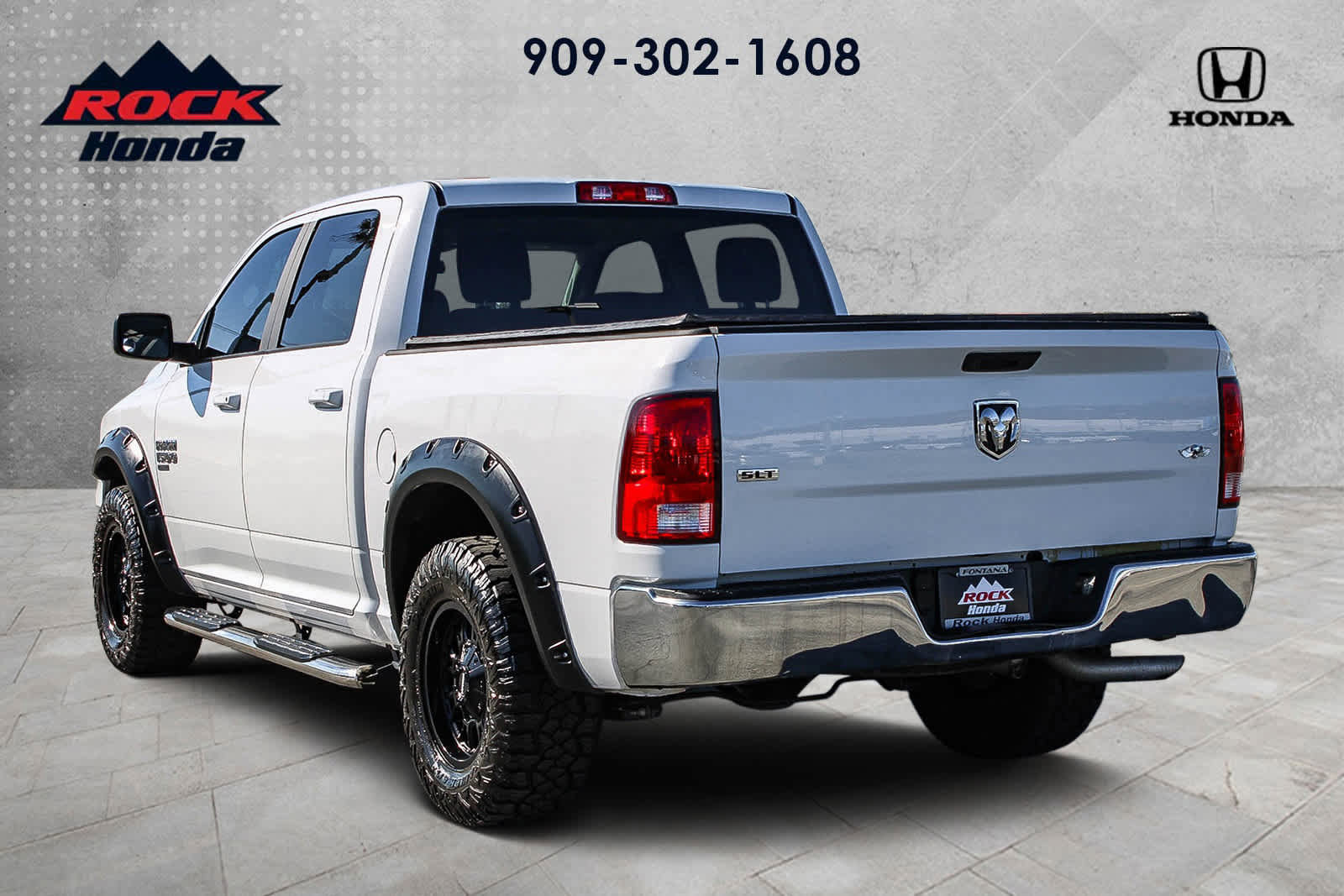 Used 2021 RAM 1500 Classic SLT image 6