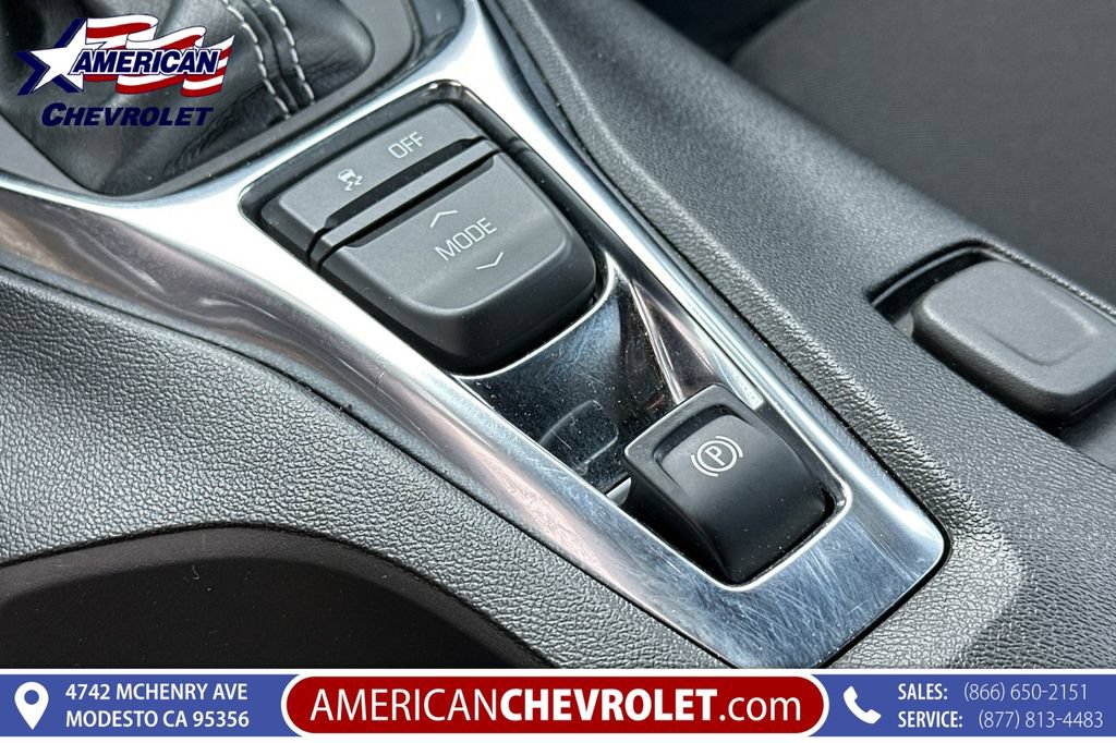Used 2021 Chevrolet Camaro LT RWD image 35