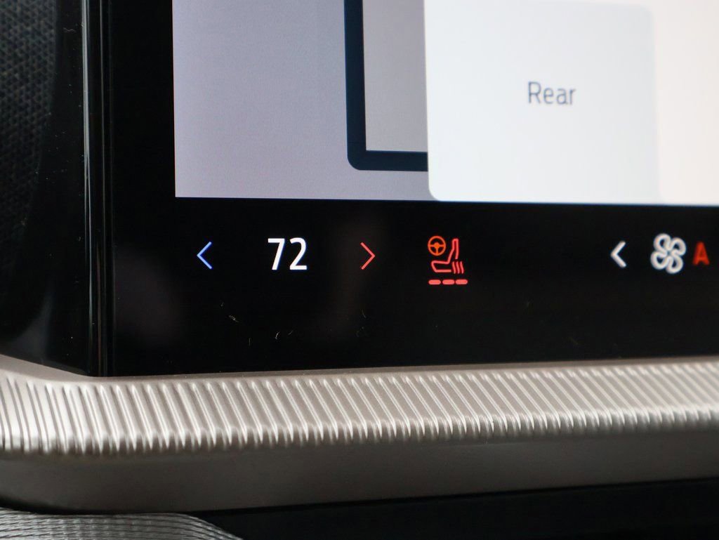 New 2026 Ford Explorer Active w/ Active Comfort Package image 38