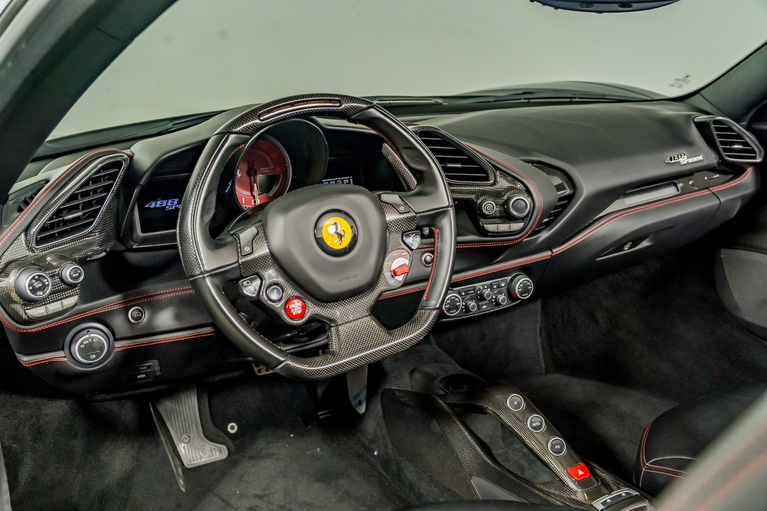 Used 2018 Ferrari 488 Spider RWD image 28