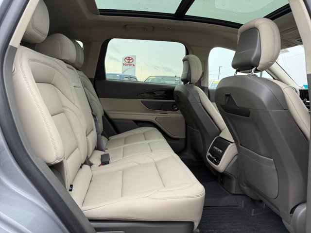 Used 2025 Lincoln Nautilus Premier w/ Equipment Group 102A image 28