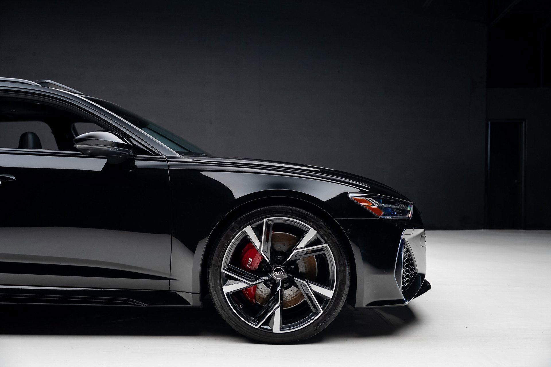 Used 2022 Audi RS 6 AWD/4WD image 36