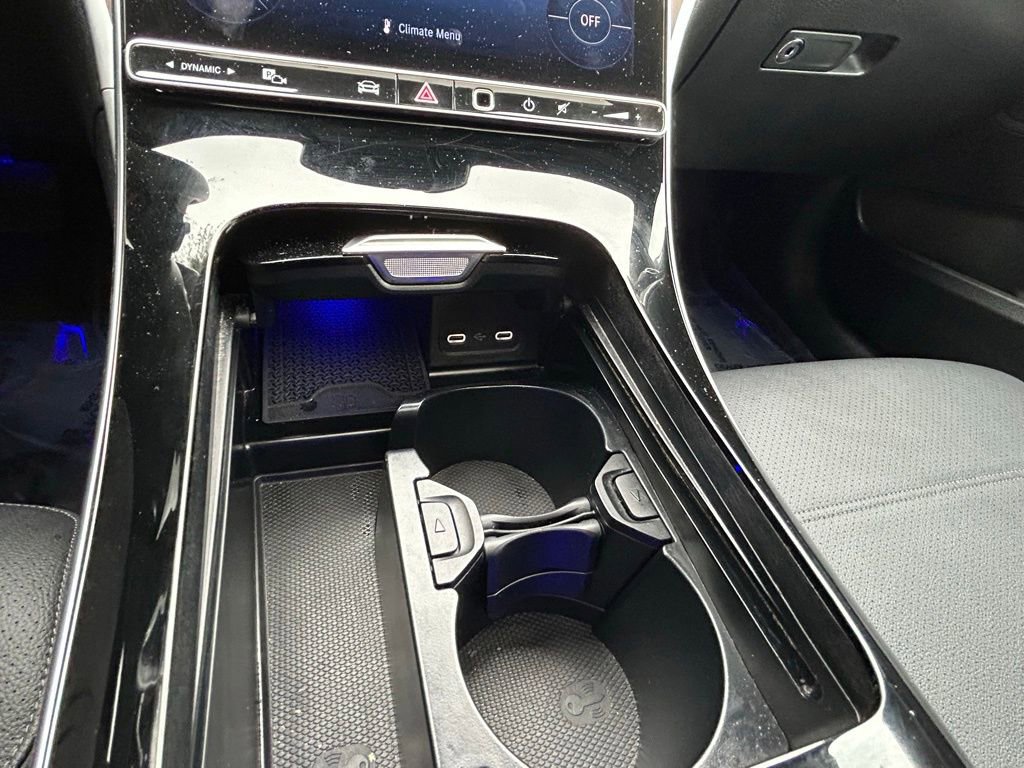 Used 2025 Mercedes-Benz C 300 4MATIC Sedan image 23