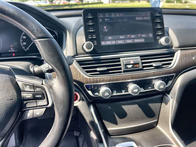 Used 2018 Honda Accord Touring image 18