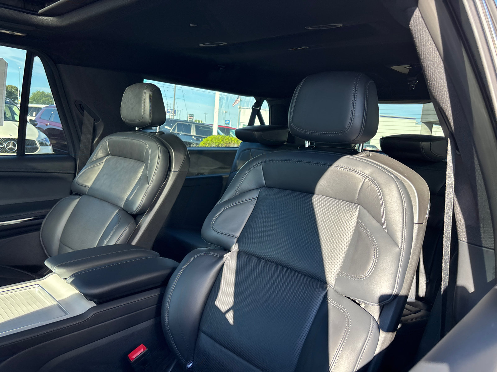 New 2027 Lincoln Navigator L Reserve w/ Jet Appearance Package AWD/4WD image 26