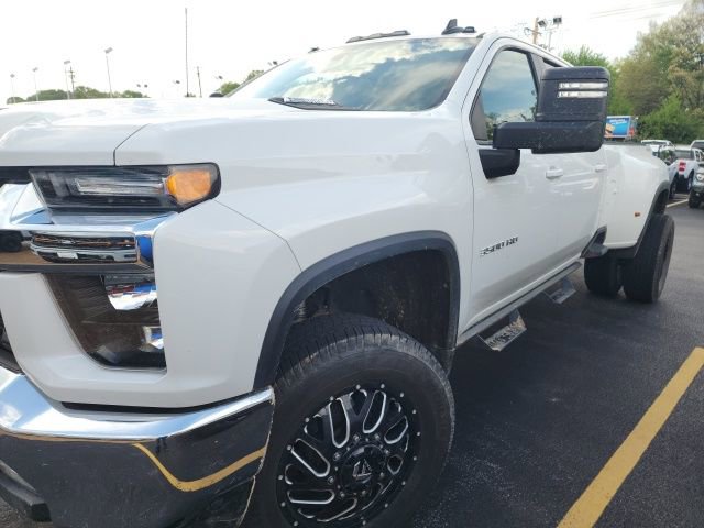 Used 2021 Chevrolet Silverado 3500 LT w/ Convenience Package AWD/4WD image 1