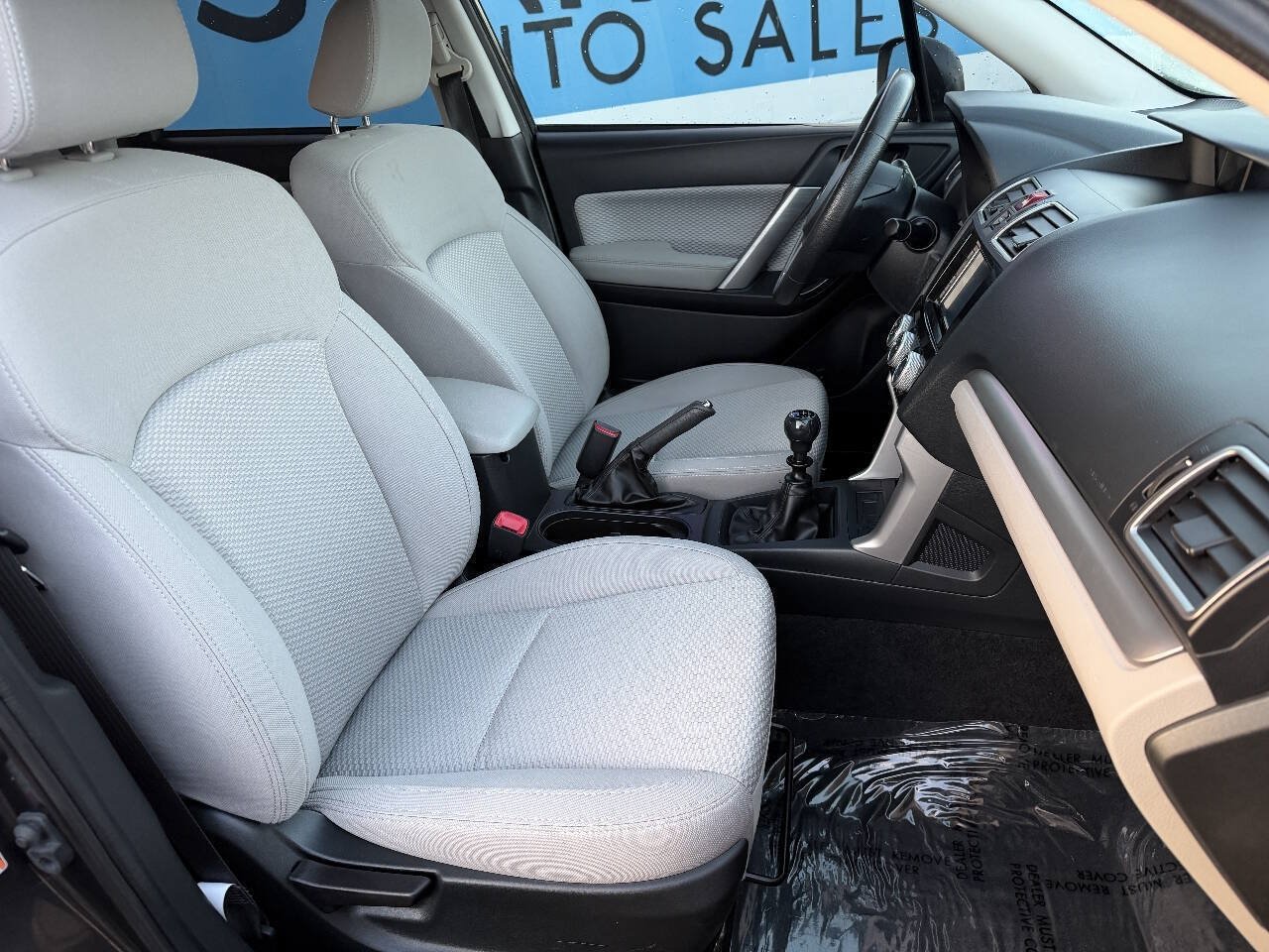 Used 2017 Subaru Forester 2.5i AWD/4WD image 28