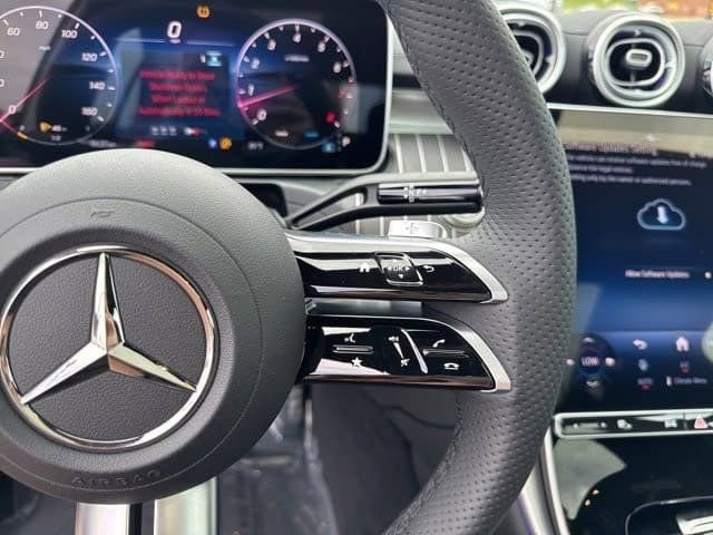 Used 2025 Mercedes-Benz C 300 4MATIC Sedan image 19