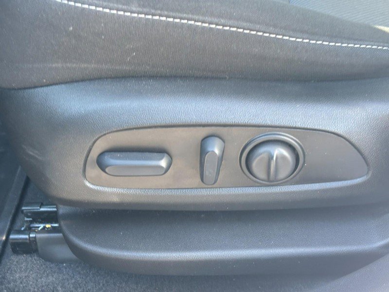 Certified 2024 Chevrolet Blazer LT w/ Convenience Package image 15