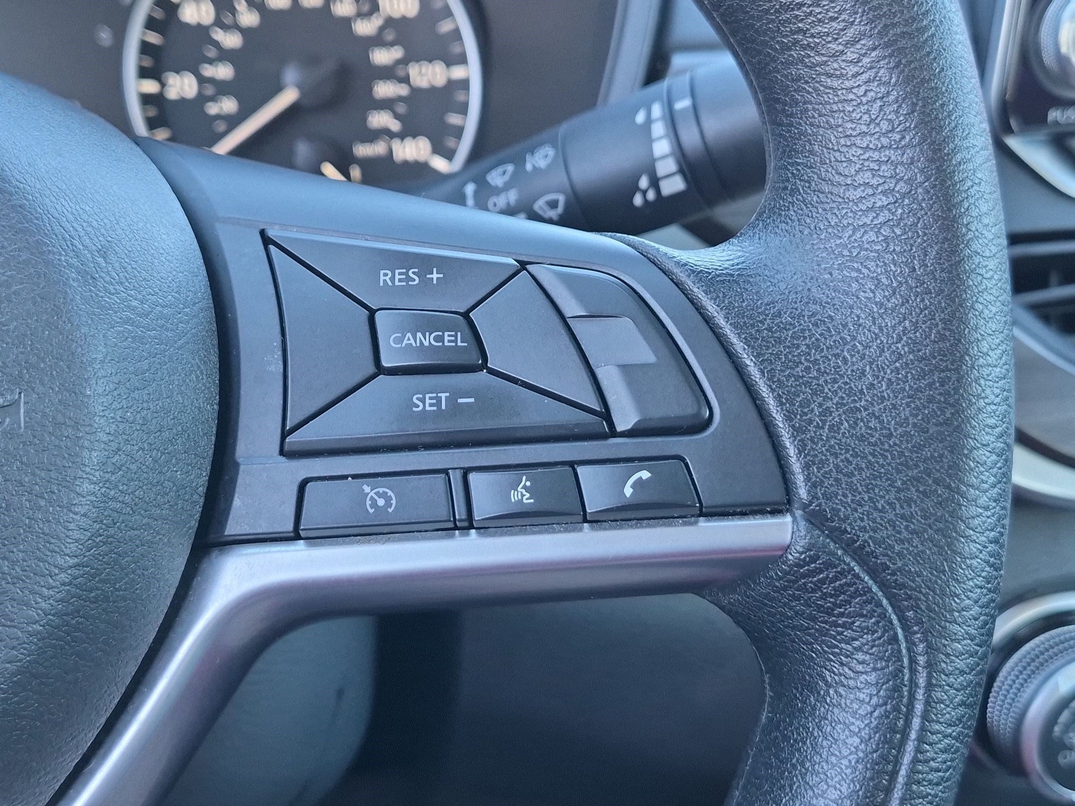 Used 2025 Nissan Altima 2.5 SV FWD image 19