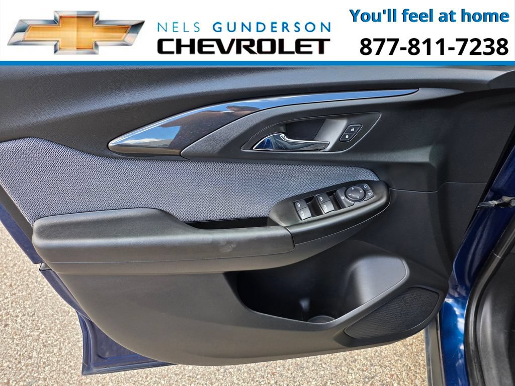 Used 2022 Chevrolet TrailBlazer LT FWD image 15