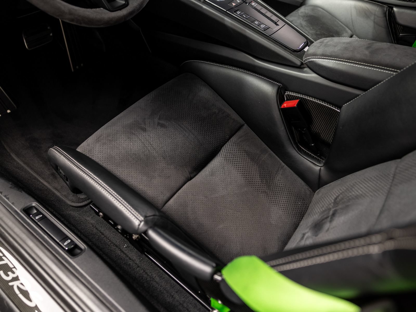 Certified 2019 Porsche 911 GT3 RS RWD image 41