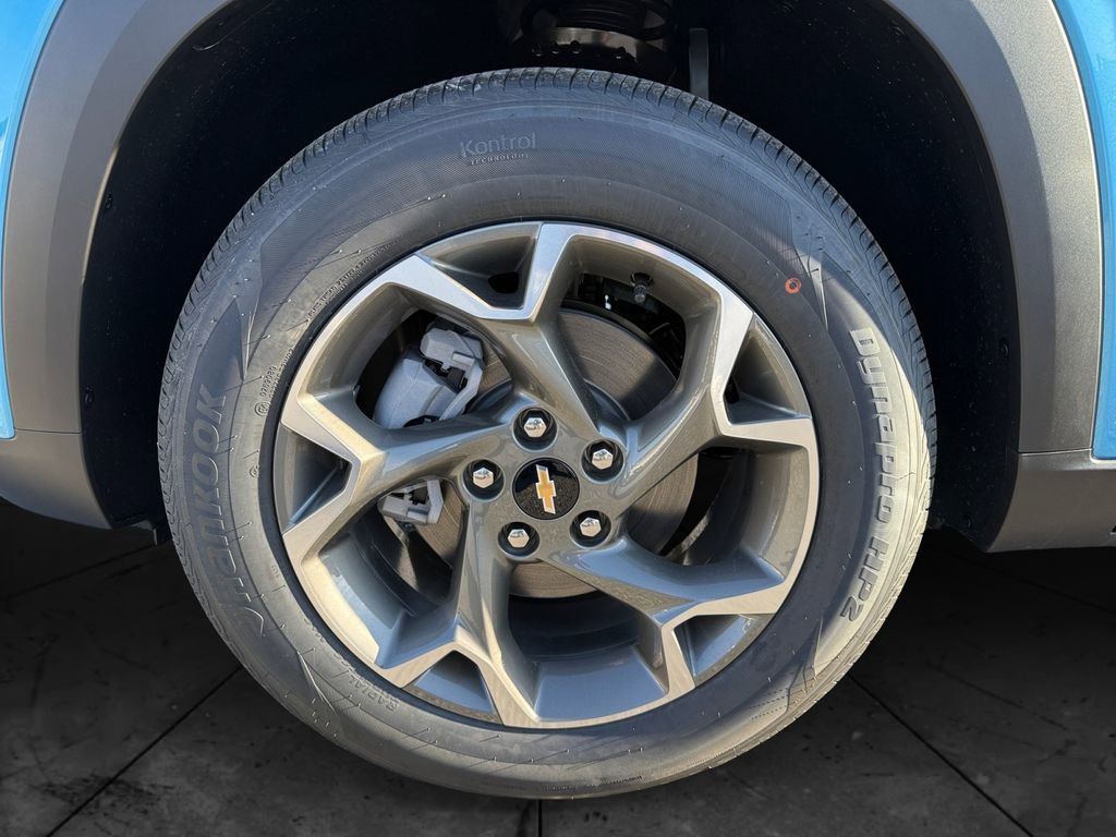 New 2026 Chevrolet Trax LT w/ Sunroof Package image 14
